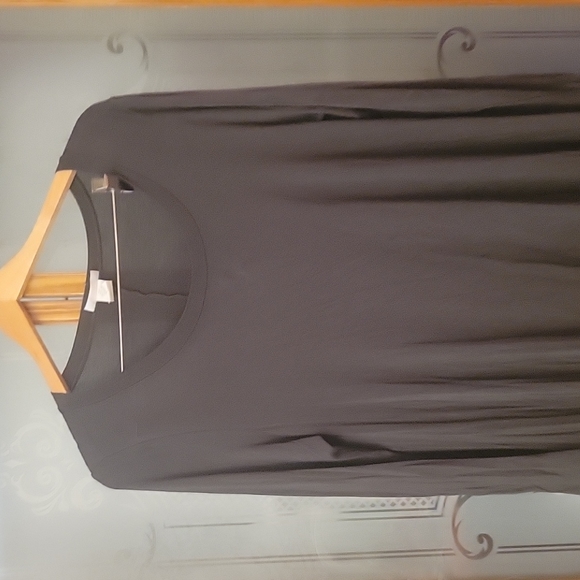 Long olive green tee shirt - Picture 2 of 6